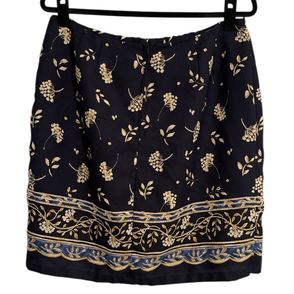 ☀️ En Avance Navy Blue Floral Skirt - Picture 4 of 8